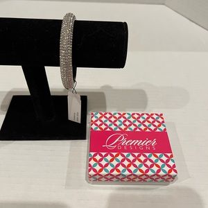 Premier Designs “All Dolled Up” 6.5” bracelet, white gold tone with rhinestones